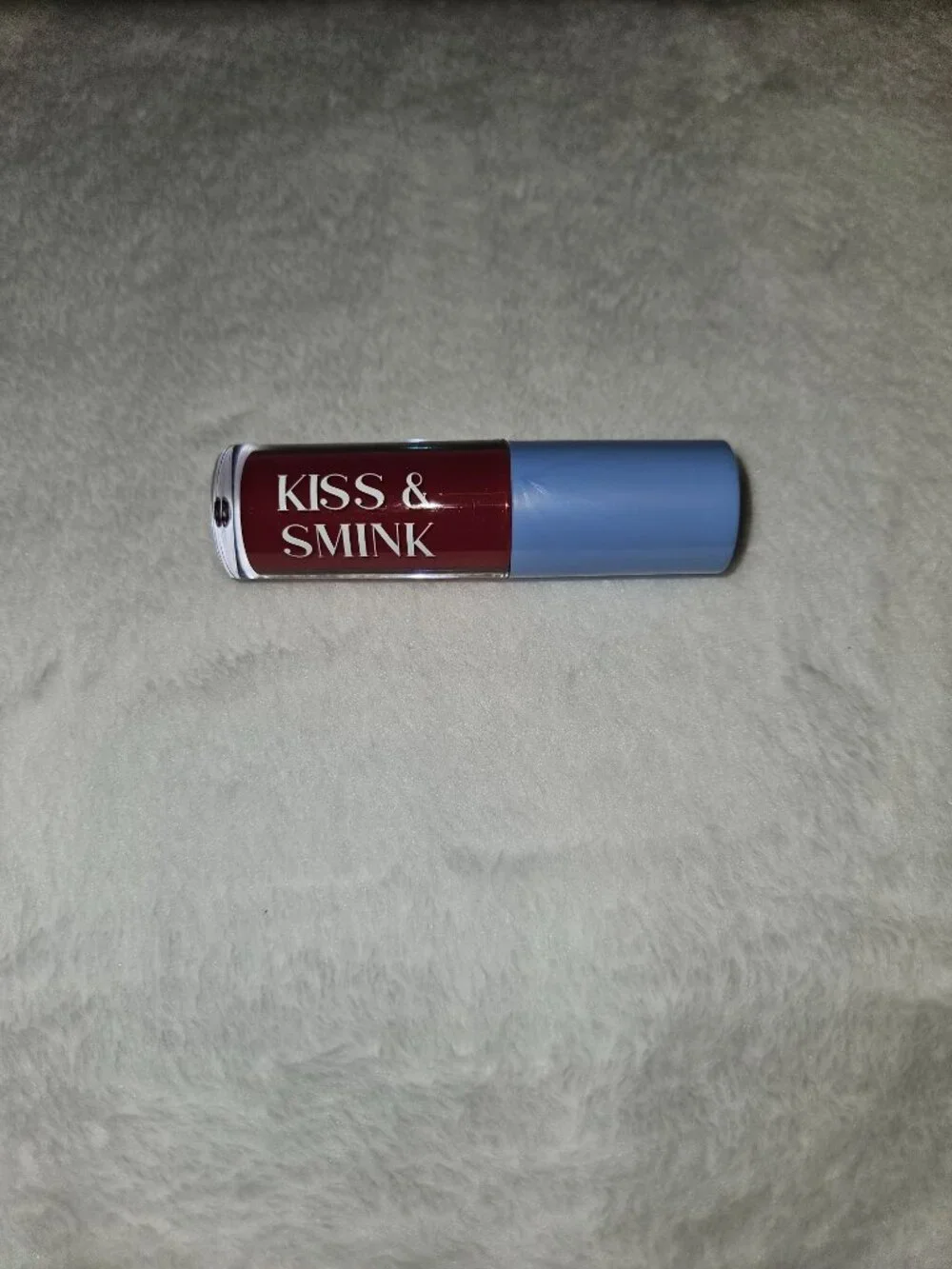 NWT Kiss & Smink Lip Aura Tinted Lip Oil in “Dahlia”